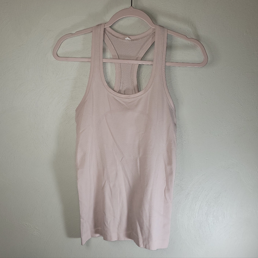Lululemon Ladies Light Pink Tank Top - Size 2